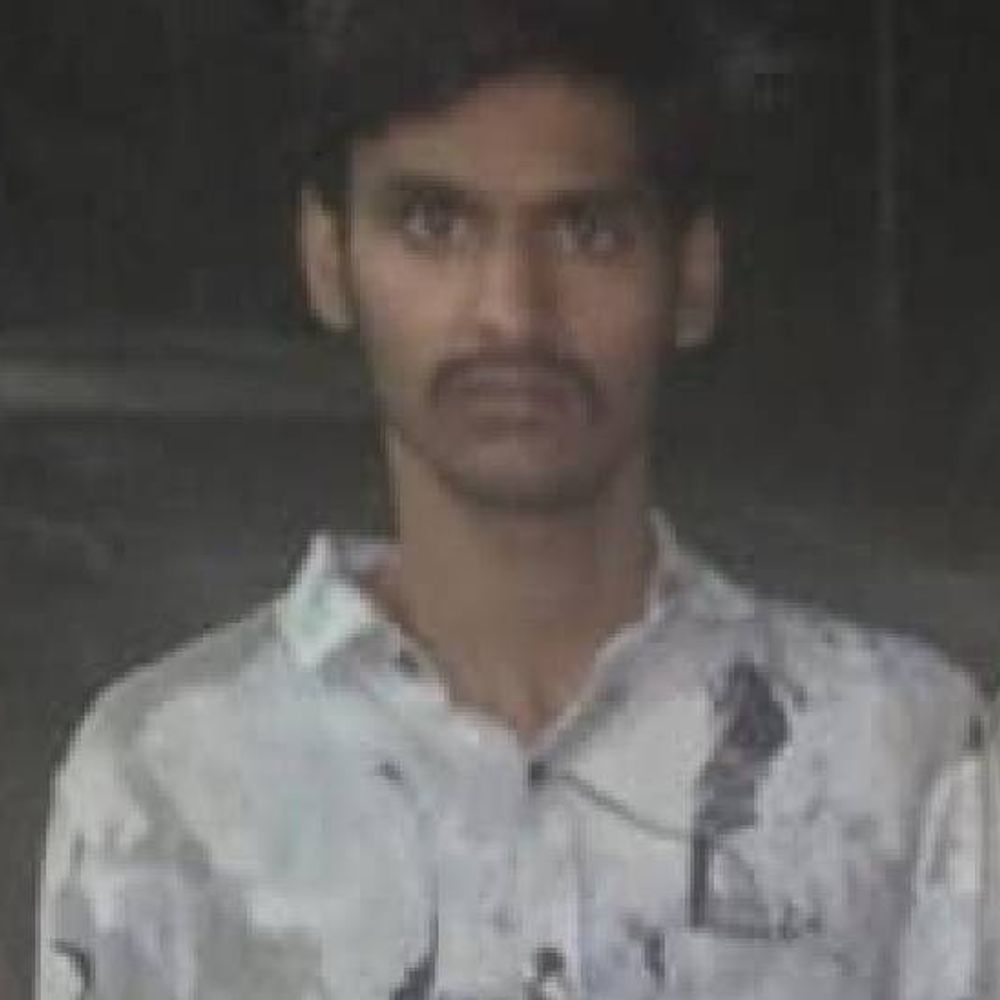 झांसी में पुलिस कस्टडी से भागा चोरी का आरोपी:मुठभेड़ में गिरफ्तार किया था, 16 घंटे बाद फिल्मी अंदाज में ऑटो में बैठकर भागा