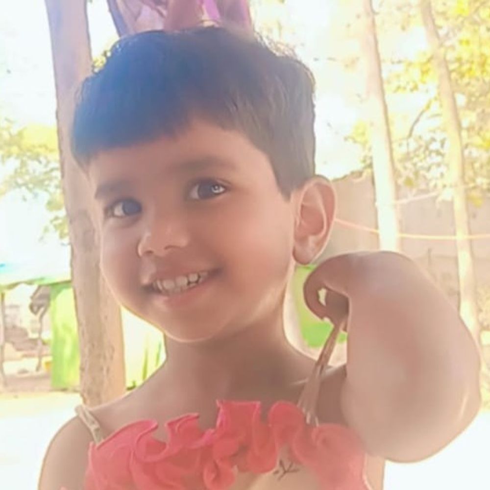 तेज रफ्तार बुलेट की टक्कर से मासूम की मौत:पांच फुट दूर जाकर गिरी, खेत से लौटने के दौरान हुई घटना