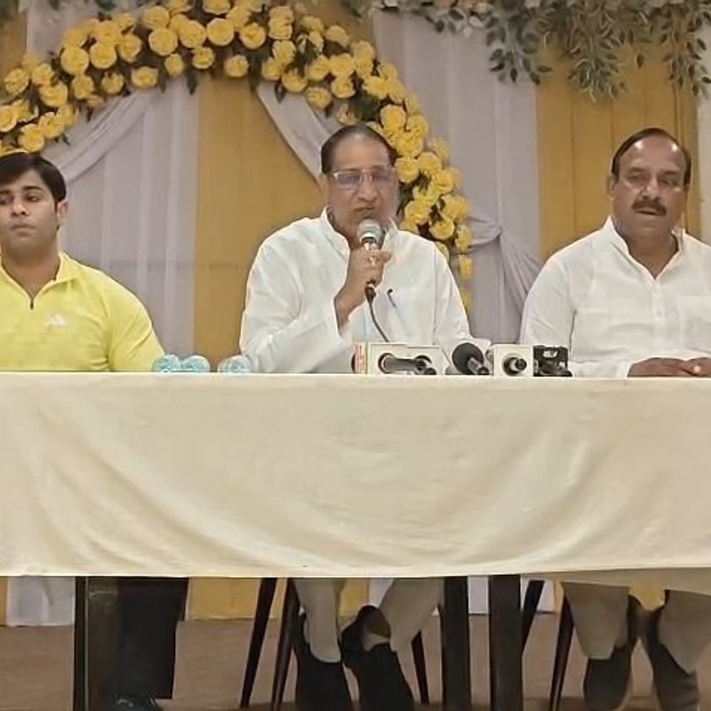 दादरी विधायक ने 3925 करोड़ के विकास कार्य बताए:4 साल का रिपोर्ट कार्ड पेश किया, योगी सरकार की सराहना