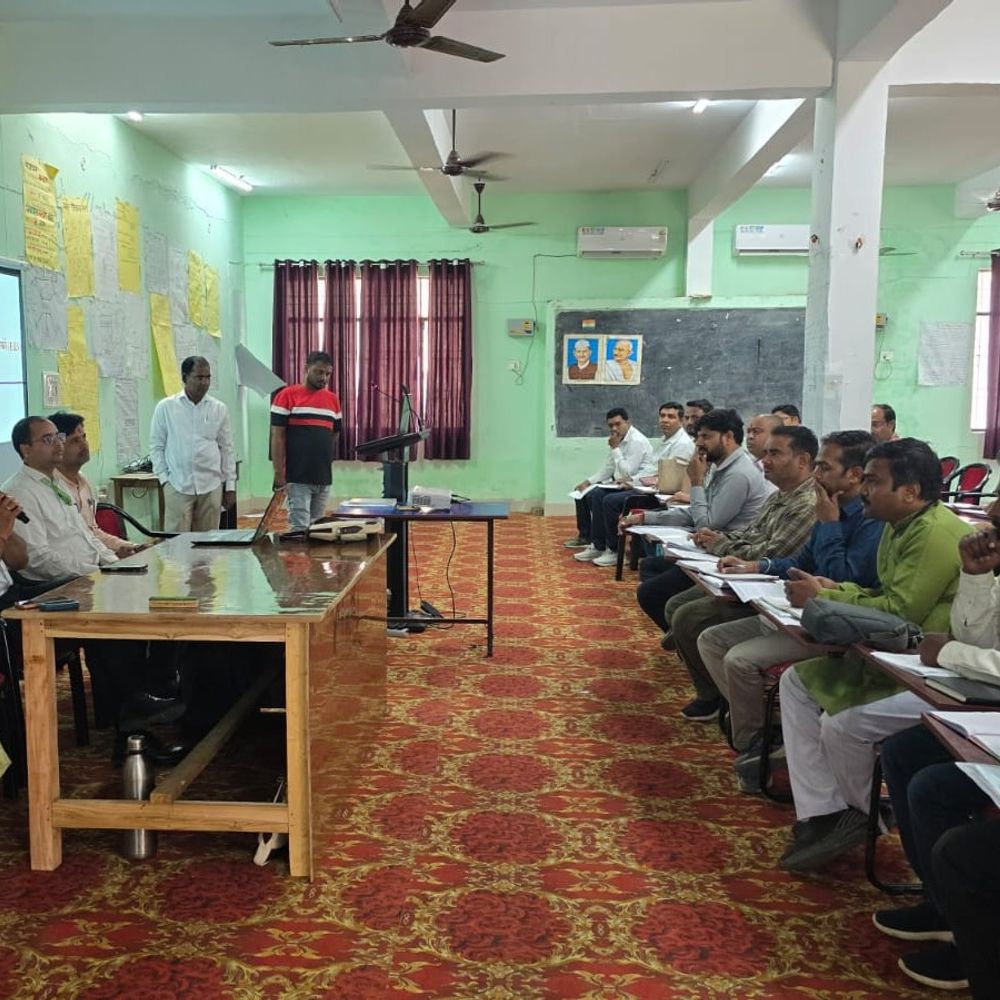 फील्ड ट्रेनर्स का प्रशिक्षण कार्यक्रम बलरामपुर में शुरू:जनगणना 2027 के लिए मकान सूचीकरण और डिजिटल डेटा संकलन की ट्रेनिंग