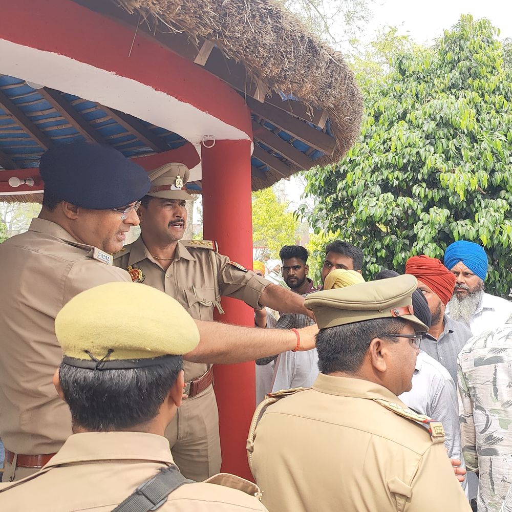 लापता कालीचरन प्रकरण, चौकी इंचार्ज लाइन हाजिर:सिख समुदाय और किसान संगठनों ने घेरी थी कोतवाली, SP ने की कार्रवाई