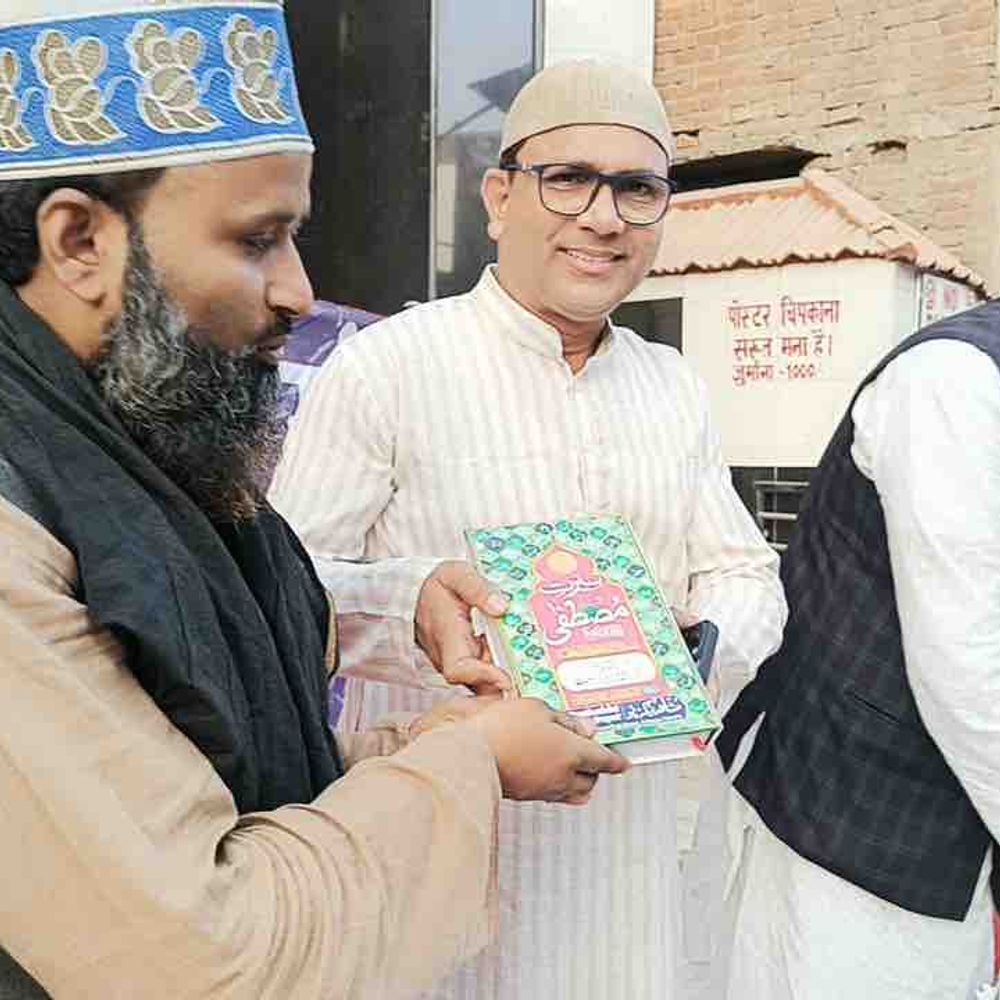 गोरखपुर में आज दिखेगा ईद का चांद:28वां रोजा इबादत में गुजरा, बाजारों में बढ़ी भीड़ और तैयारियां तेज