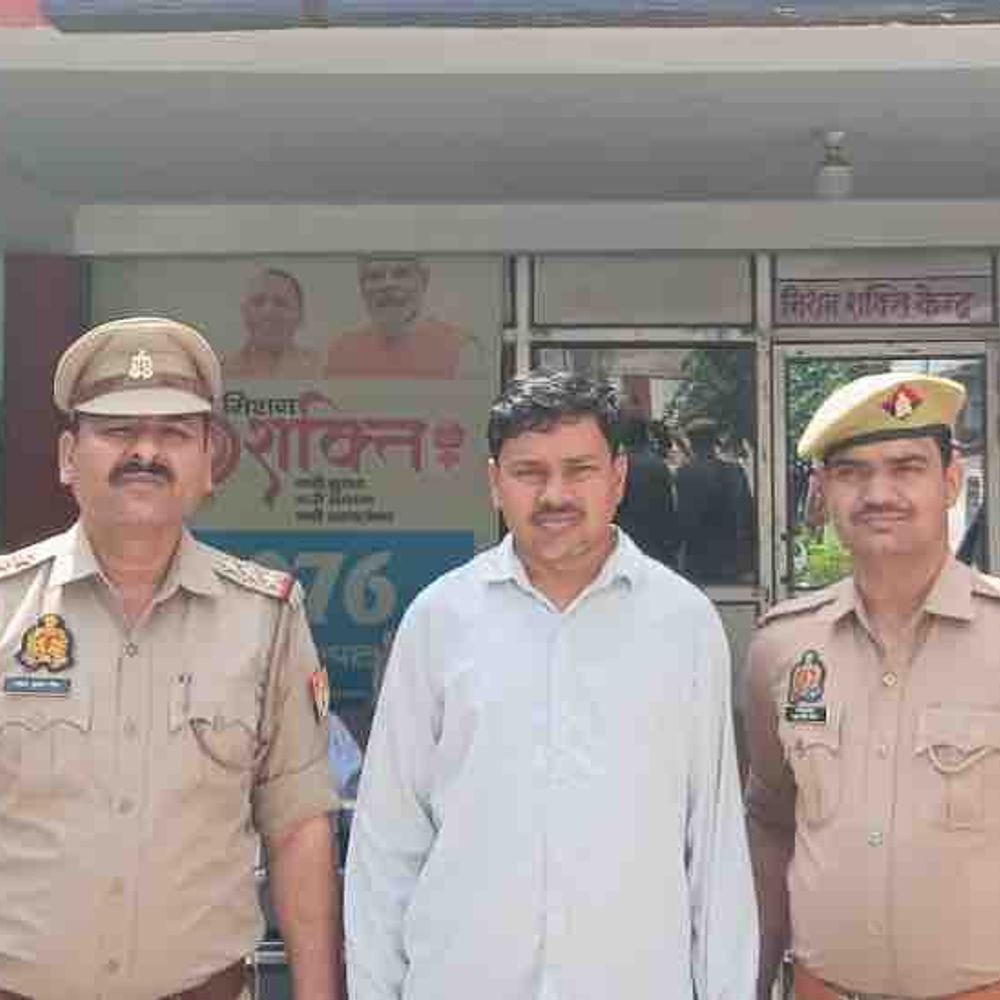 कानपुर में 25 हजार का इनामी बदमाश गिरफ्तार:गैंगस्टर एक्ट में वांछित, औरैया से पकड़ा गया