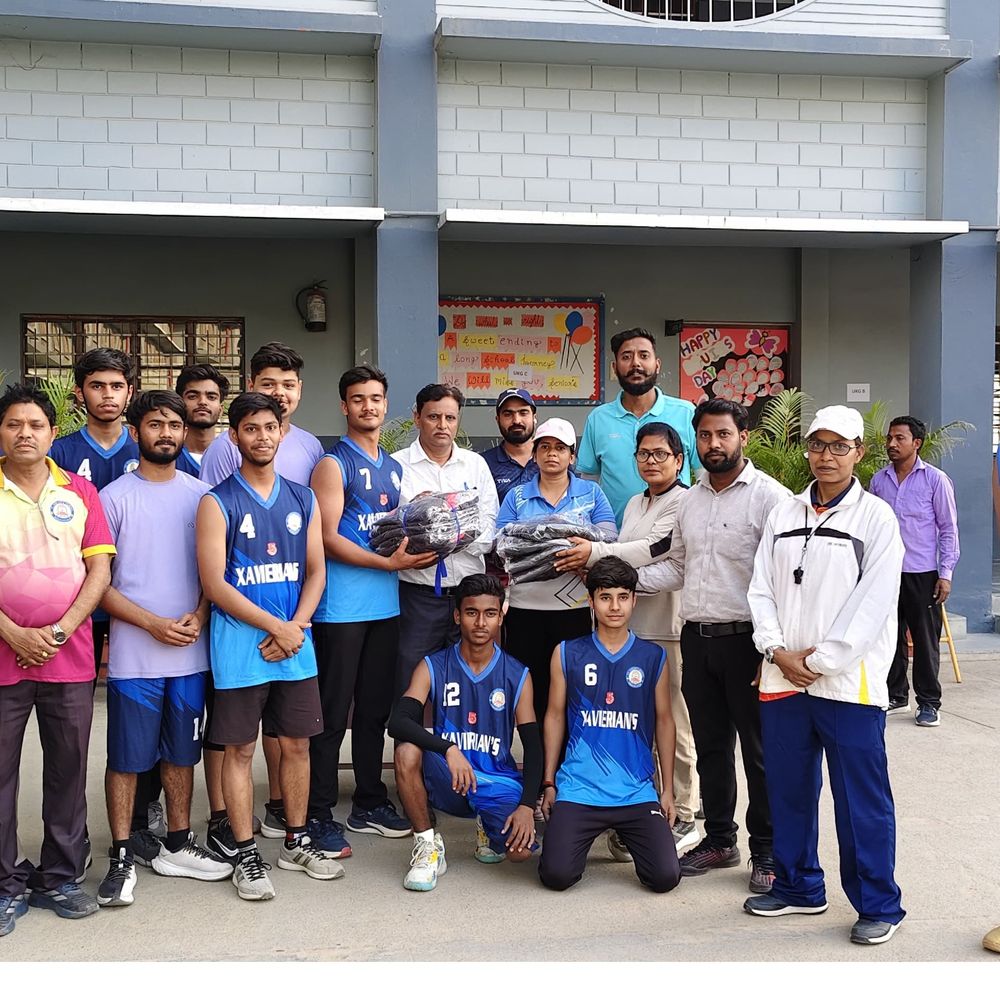 हॉकी, वॉलीबॉल में खेलो इंडिया, गांधी आदर्श- जागृति क्लब विजेता:सिद्धार्थनगर जूनियर खेल में खिलाड़ियों ने दिखाया रोमांचक प्रदर्शन