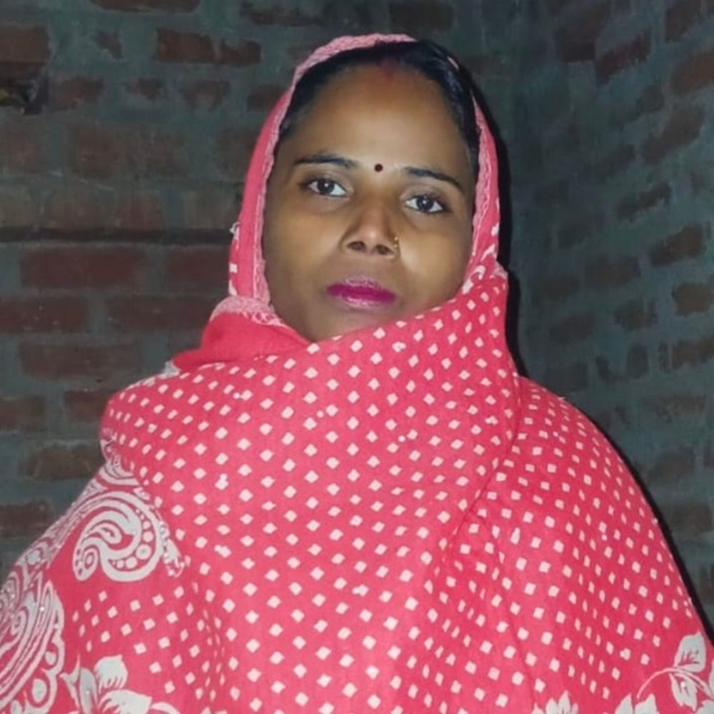 हरदोई में विवाहिता ने फंदा लगाकर की आत्महत्या:पति से कहासुनी के बाद उठाया कदम, 8 साल पहले हुई थी शादी