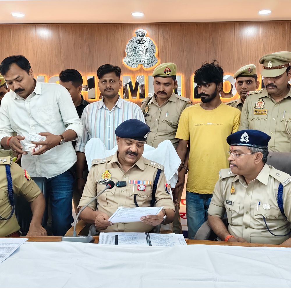 कौशांबी में दो छिनैती घटनाओं का खुलासा, एक आरोपी गिरफ्तार:ऑटो में बैठी महिलाओं को बनाता था निशाना, दो मंगलसूत्र बरामद