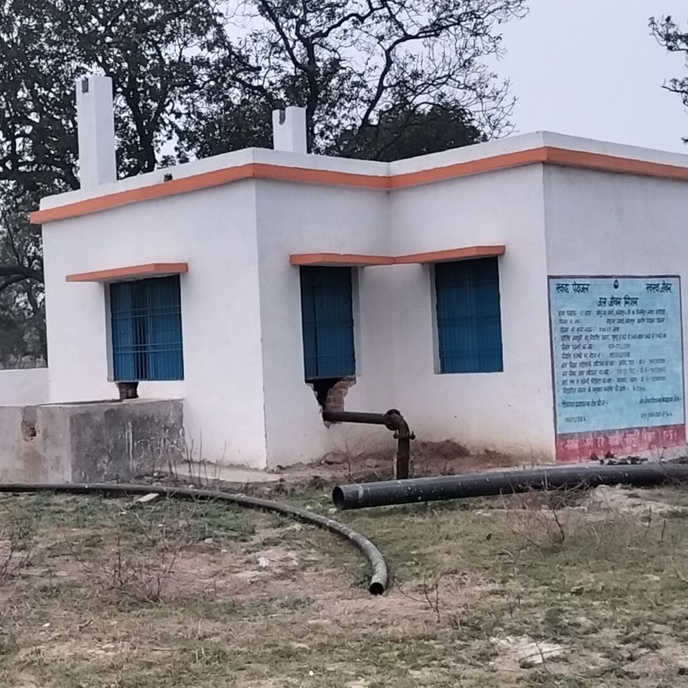 गोकुला में 6.57 करोड़ की टंकी,1292 घरों में कनेक्शन नहीं:पाइपलाइन और बिजली कनेक्शन का काम अधूरा , ग्रामीणों में मायूसी