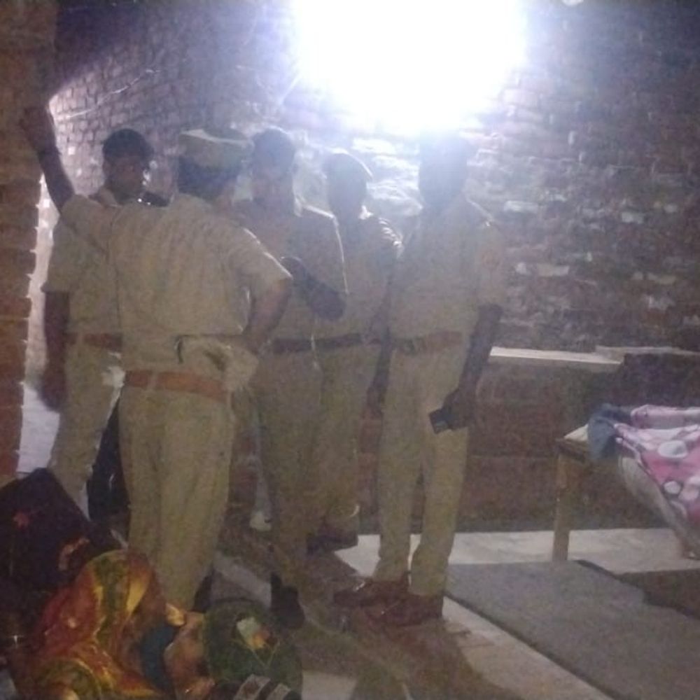 ससुराल आए युवक का शव पेड़ से लटका मिला:7 साल पहले हुई थी शादी, पति-पत्नी में हुआ था विवाद