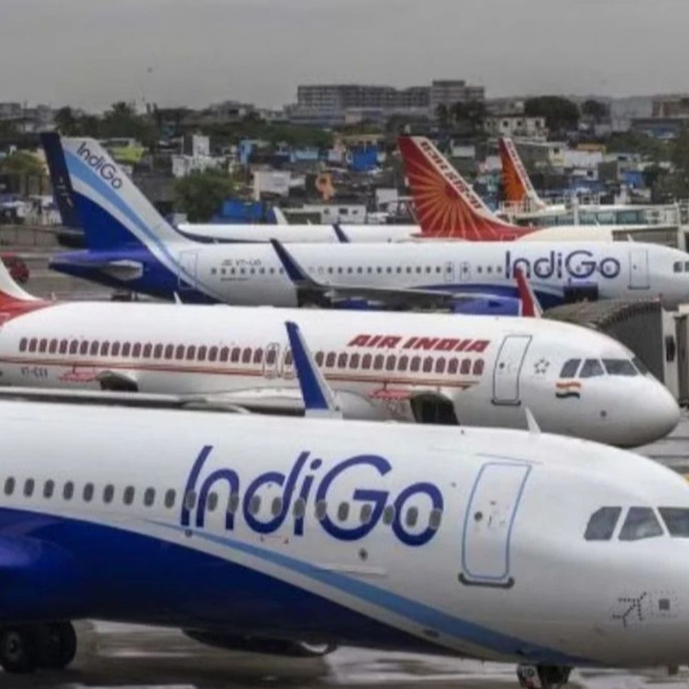 फ्लाइट में सीट चुनने का एक्स्ट्रा चार्ज खत्म:अब 60% सीटें फ्री मिलेंगी; फैमिली और ग्रुप को एक साथ बिठाना अनिवार्य