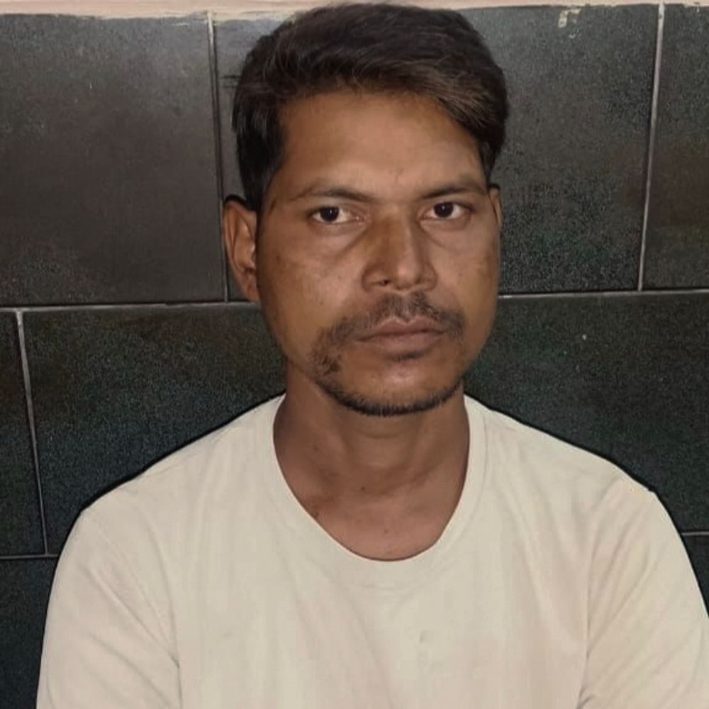 महुआ शराब तस्कर को एक साल की कैद की सजा