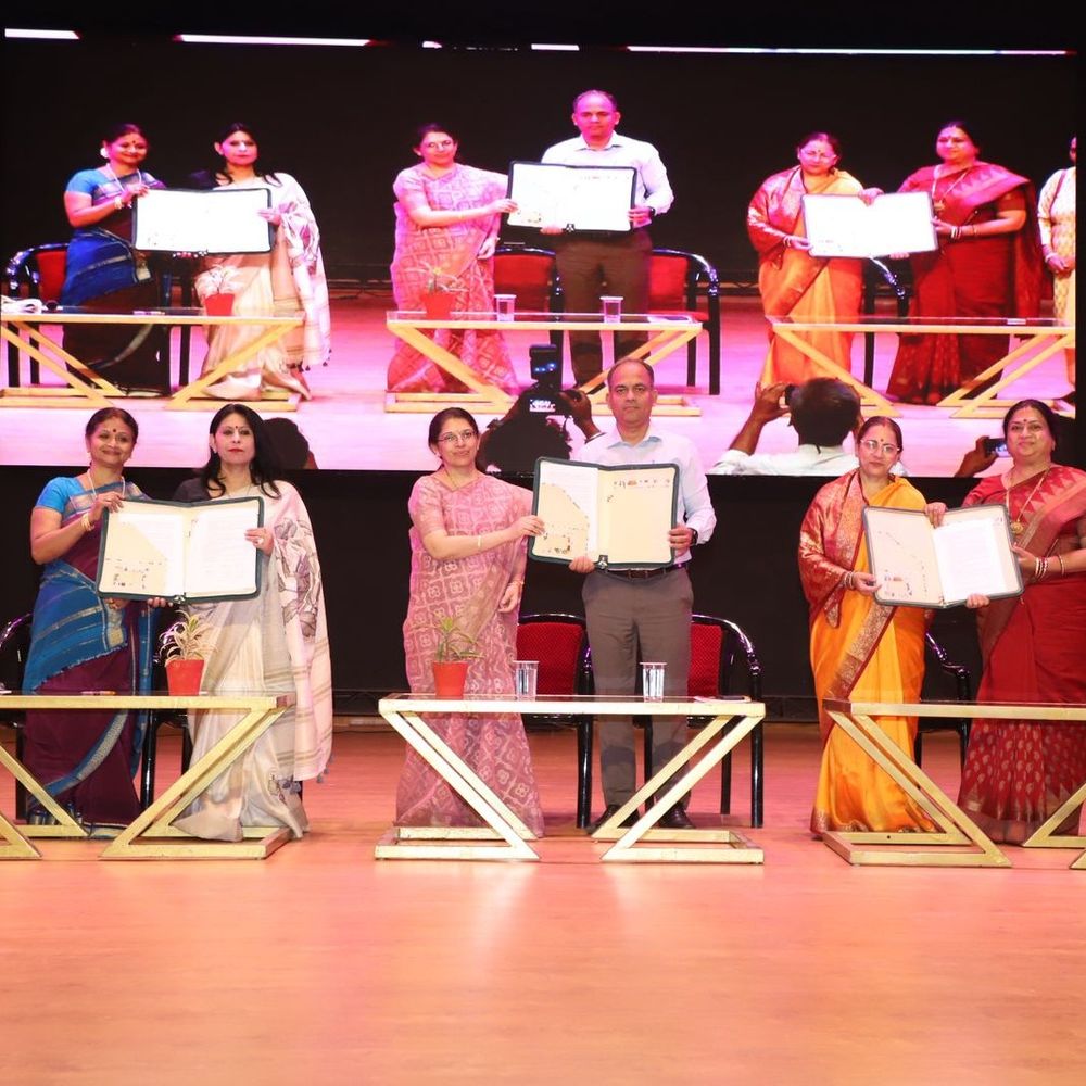 उत्तर और दक्षिण की कला का होगा संगम:CSJMU और बेंगलुरु की आत्मालय अकादमी के बीच MoU; अब UP के छात्र सीखेंगे भरतनाट्यम