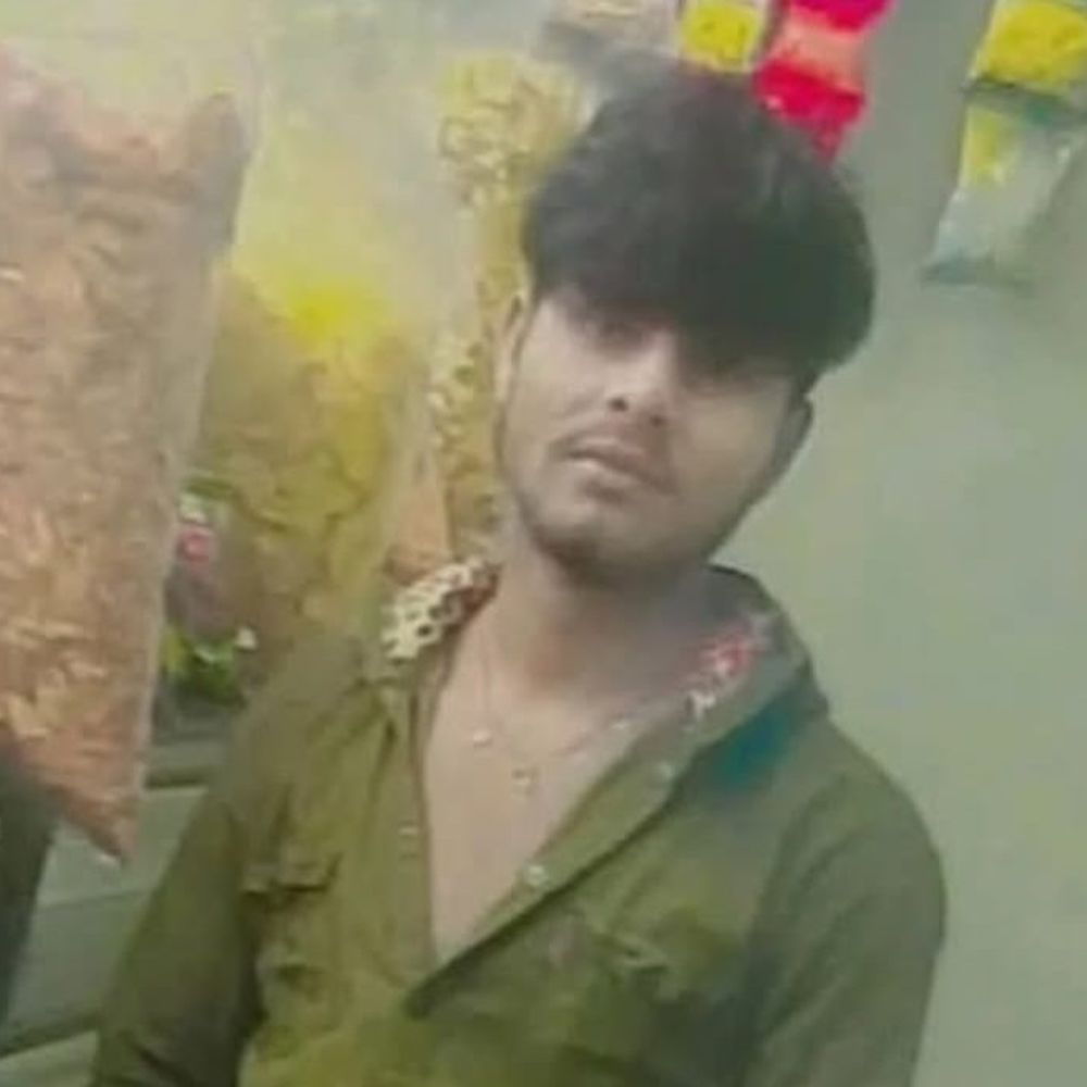 जसराना में नहर किनारे मिला युवक का शव:शौच के दौरान नहर में गिरने की आशंका, पुलिस जांच जारी