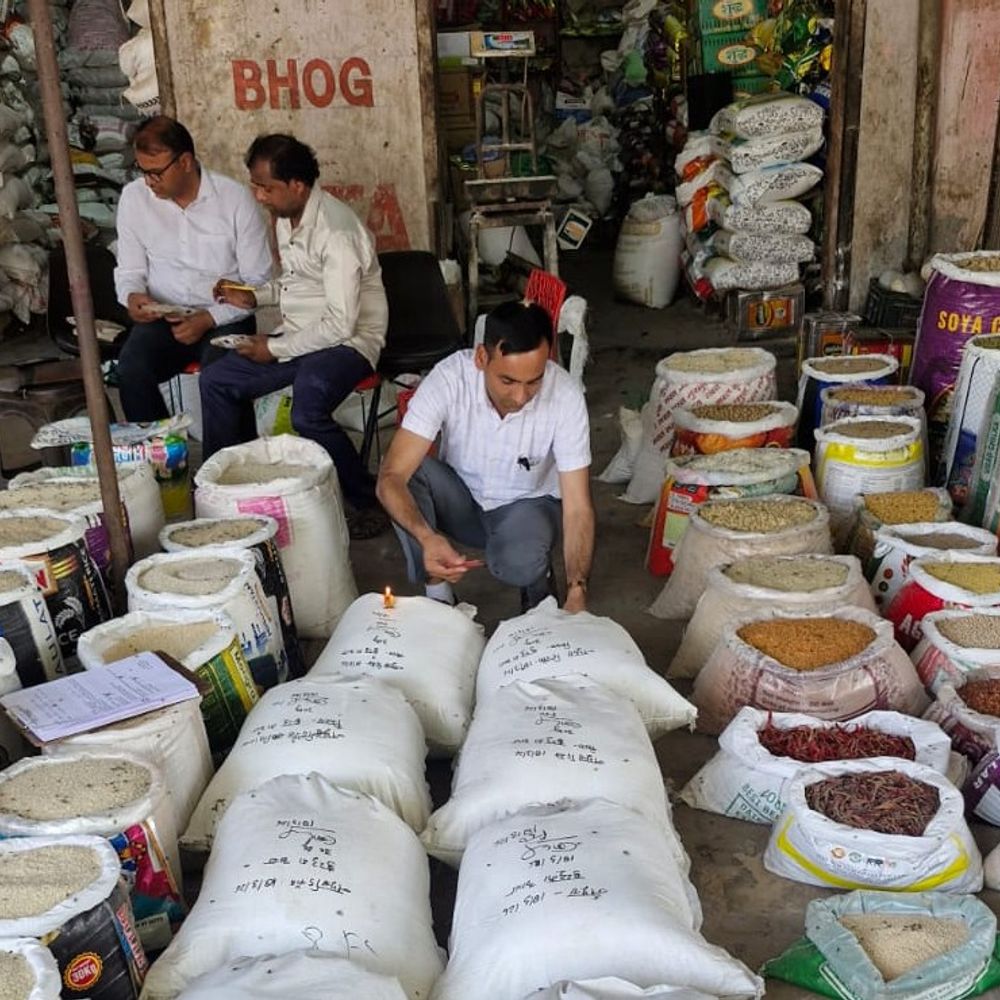 खाद्य सुरक्षा विभाग ने 400 किलो कुट्टू आटा किया सीज:नवरात्रों से पहले छापेमारी में सात नमूने प्रयोगशाला भेजे गए