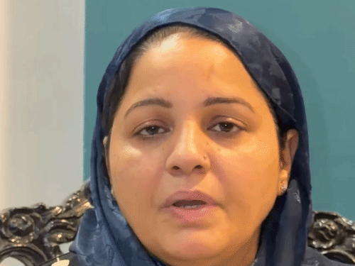 
                 विधायक नसीम सोलंकी का नगर आयुक्त ने नहीं उठाया फोन:शिकायत के बाद सतीश महाना ने फोन किया, फिर अधिकारियों की कॉल आई 
            