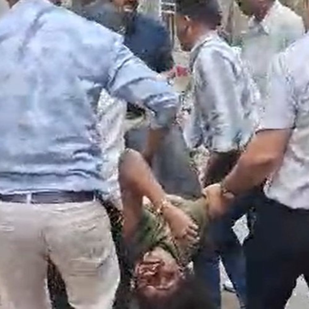 होटल के कमरे से जीआरपी-एसपी ऑफिस में गिरी युवती,मौत:  मानसिक रूप से थी परेशान, इसलिए छलांग लगाकर आत्महत्या की, पुलिस जांच में जुटी – Raipur News