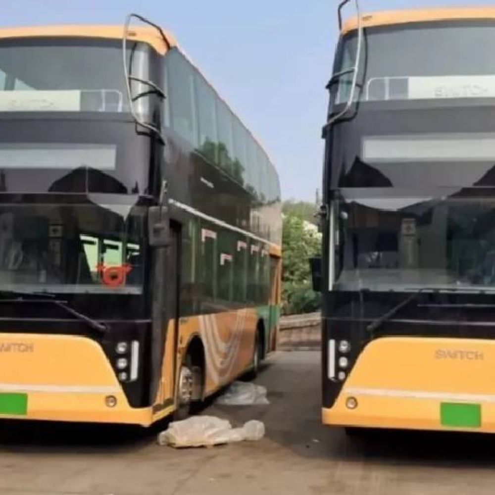 नोएडा में चलेंगी आठ डबलडेकर बस:बोटेनिकल गार्डन से परिचौक और ग्रेनो वेस्ट तक जाएंगी, 50 फीडर अलग चलेंगी