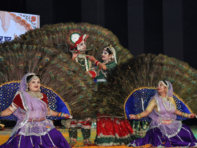 जोधपुर में कान्हा ने राधा संग खेली होरी:  सिर पर मटके रखकर किया डांस, राजस्थान दिवस पर सांस्कृतिक संध्या – Jodhpur News