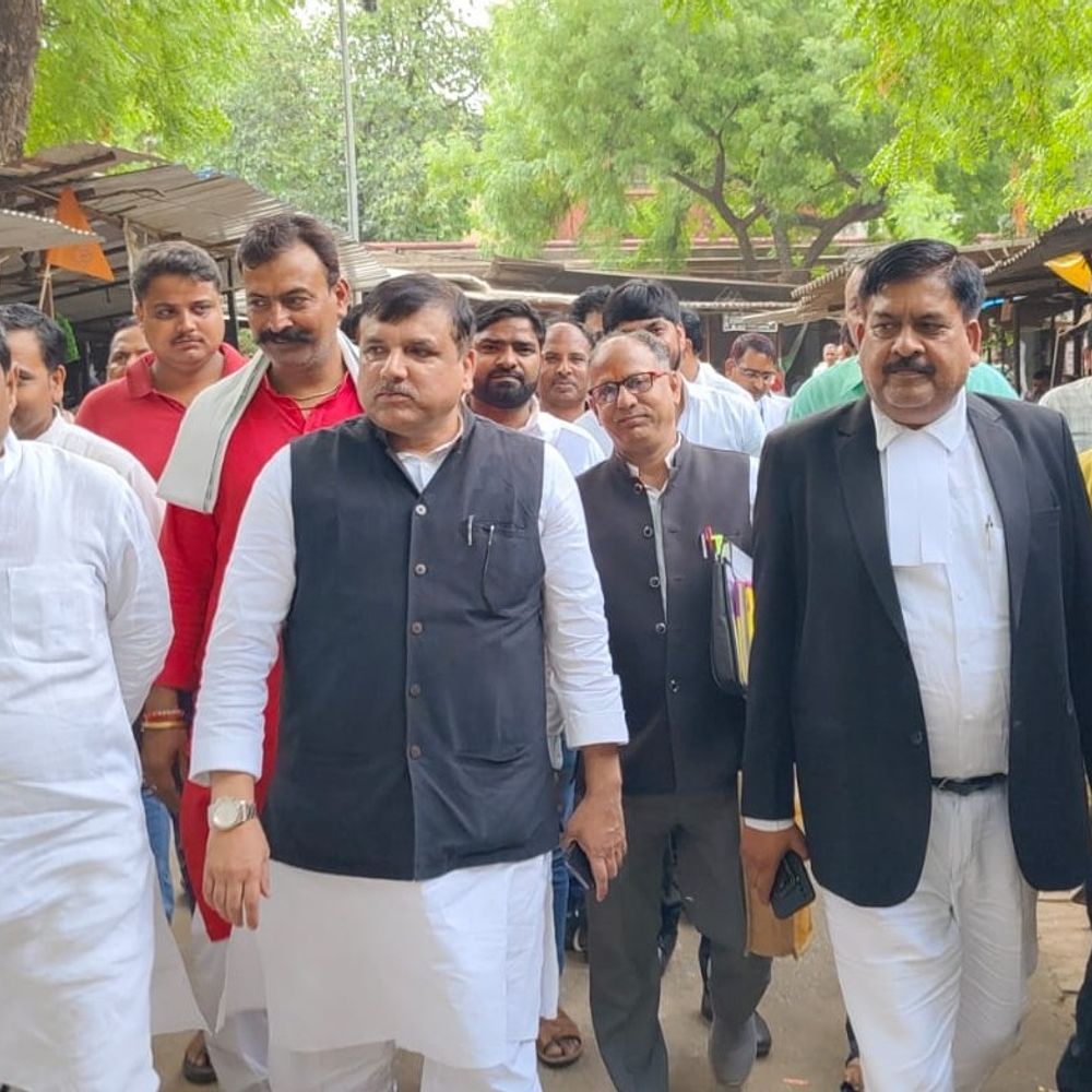 आप सांसद संजय सिंह मामले की सुनवाई टली:सुल्तानपुर कोर्ट में गवाह नहीं पहुंचे, 27 मार्च को अगली सुनवाई