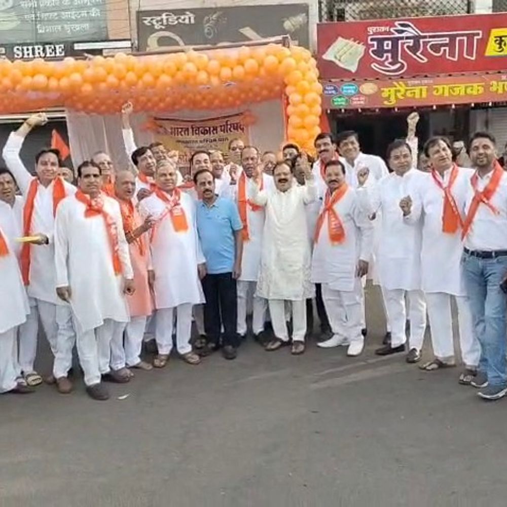 नीमच में भारत विकास परिषद ने मनाया हिंदू नववर्ष:  विजय टॉकीज चौराहे पर राहगीरों का स्वागत; सकोरे भी बांटे – Neemuch News