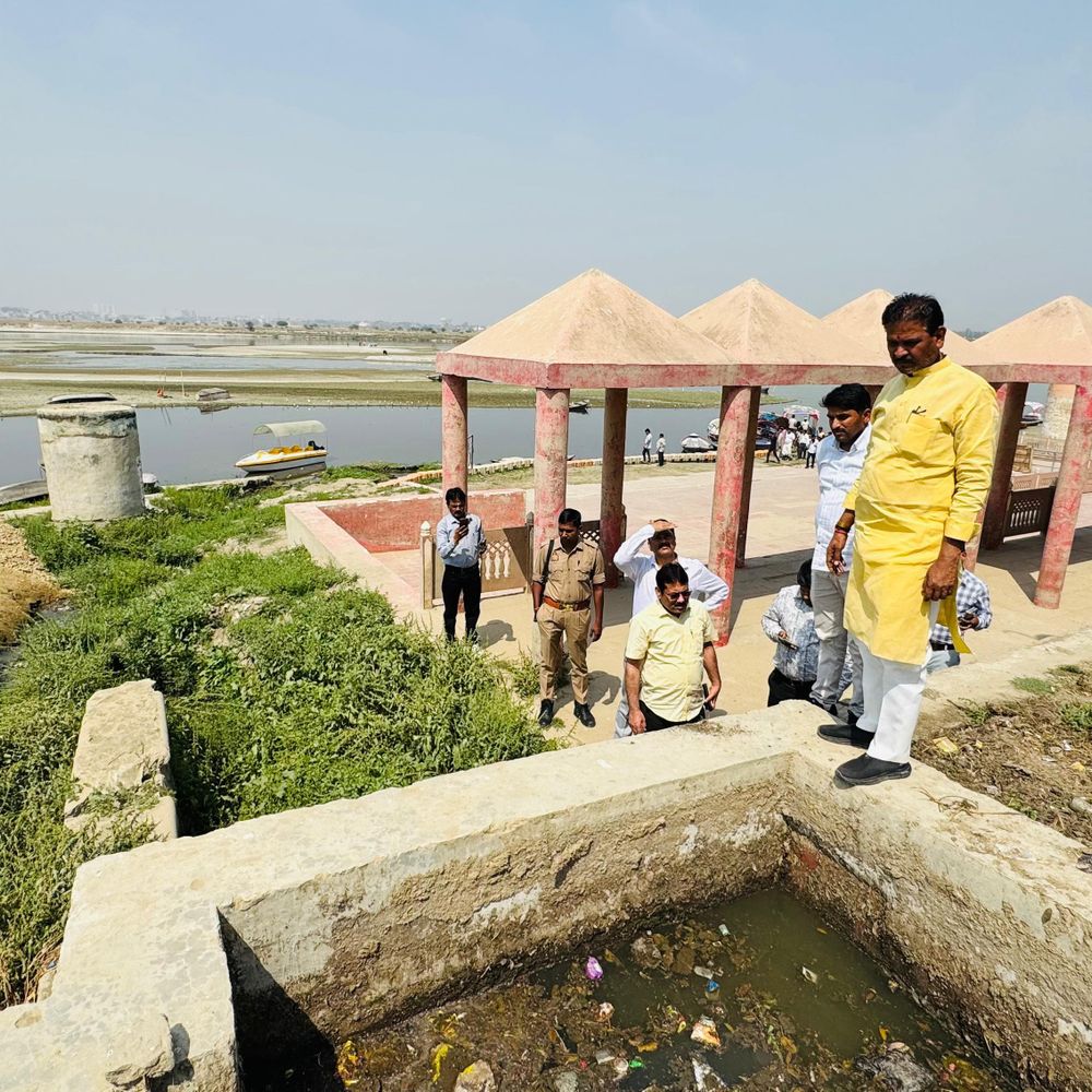 प्रयागराज रसूलाबाद STP का महापौर ने किया निरीक्षण:खामियों पर लगाई फटकार; बोले- बिना ट्रीटमेंट गंगा में नहीं जाएगी एक बूंद भी