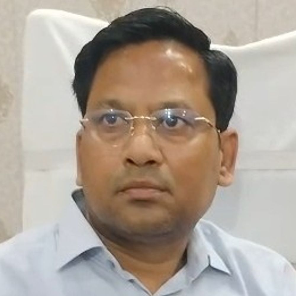 उन्नाव में प्रधान पद के नामांकन पर विवाद:ग्रामीणों ने विधायक पर दबाव का आरोप लगाया, DM से शिकायत