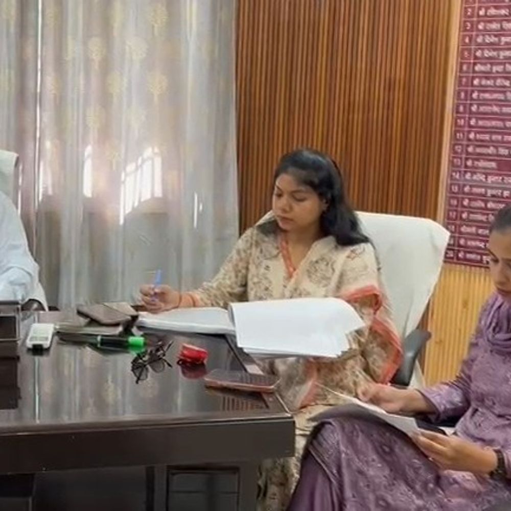 उन्नाव में 150 स्कूली वाहन अनफिट:बच्चों की सुरक्षा खतरे में, एआरटीओ करेगा जांच और कार्रवाई