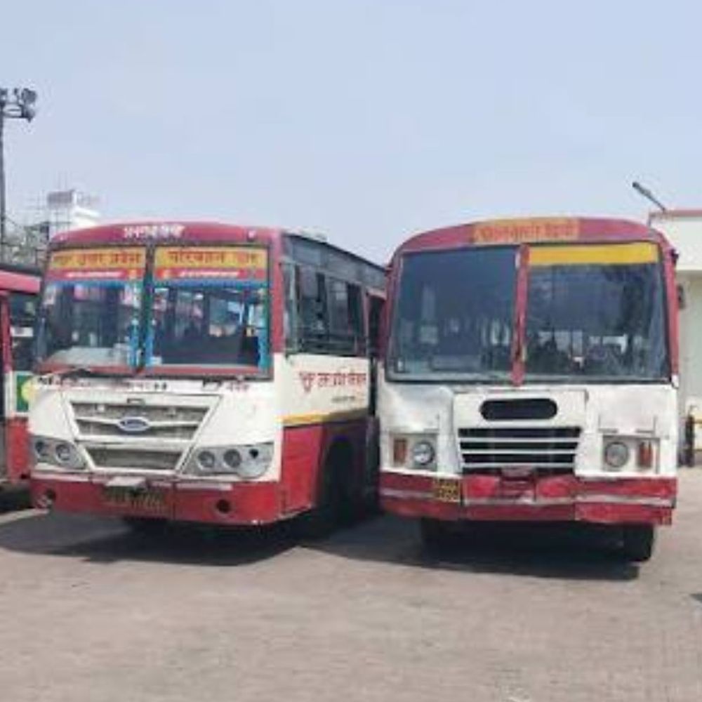 मुरादाबाद-नोएडा बस सेवा दो महीने से ठप:यात्रियों को रूट बदलने पर मजबूर होना पड़ रहा