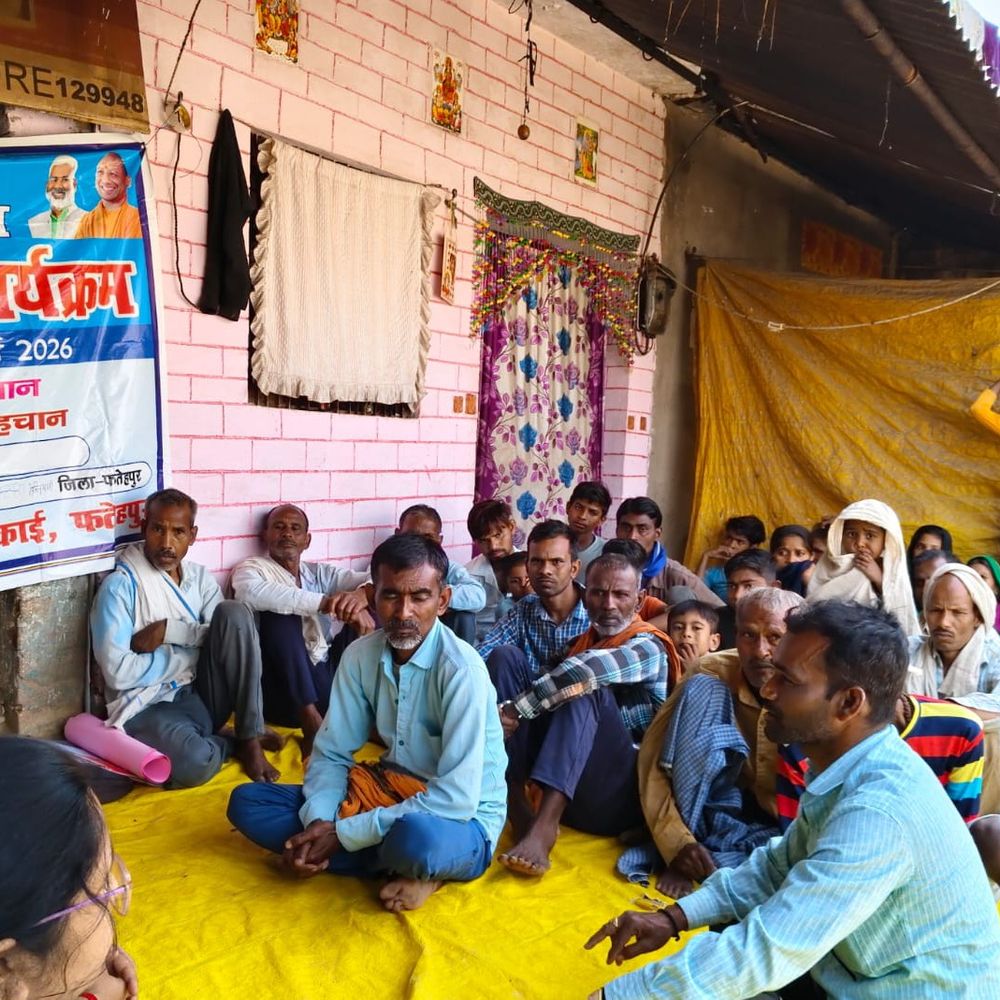 फतेहपुर में जल महोत्सव, ग्रामीणों को किया जागरूक:जिला इकाई ने बताया, पानी की कमी से बच्चों पर पड़ेगा असर