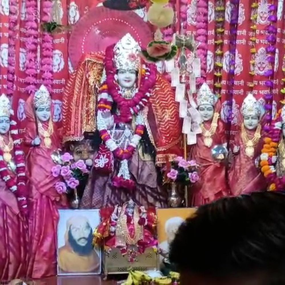 चैत्र नवरात्र के पहले दिन मंदिरों में उमड़ी भीड़:आस्था के साथ अर्थव्यवस्था और व्यवस्था की भी परीक्षा