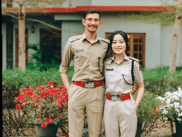 
                 IPS रमणीक ने नागालैंड की डीएसपी लिका से की शादी:मुजफ्फरनगर के चरथावल निवासी रमणीक त्यागी 2021 बैच के हैं आईपीएस, नागालैंड में वर्तमान तैनाती 
            