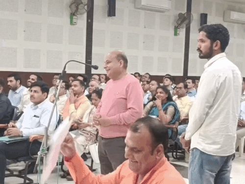 भिवानी में परिवेदना समिति की बैठक:  डीसी ने सुनी शिकायत, साहिल गुप्ता बोले- समस्याओं के समाधान में अनावश्यक देरी नहीं होनी चाहिए – Bhiwani News