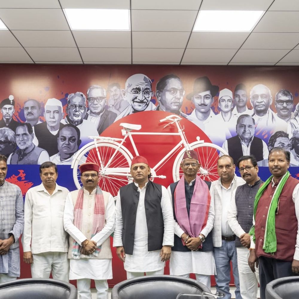 तरबगंज में केटी तिवारी का कांग्रेस से मोहभंग:लखनऊ में अखिलेश यादव की मौजूदगी में सपा का दामन थामा