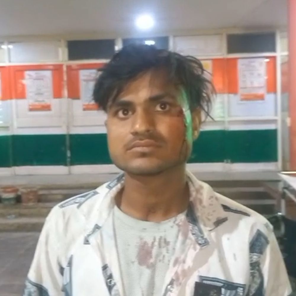 दीवार निर्माण पर दो पक्षों में मारपीट:महिला समेत चार घायल, पुलिस ने अस्पताल पहुंचाया