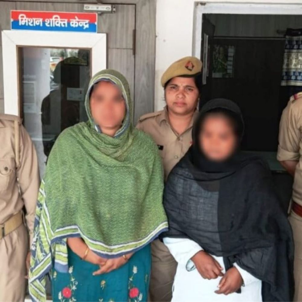 हाथरस पुलिस को यक्ष ऐप से मिली सफलता:बुजुर्ग से लूट की कोशिश में दो शातिर महिलाएं गिरफ्तार