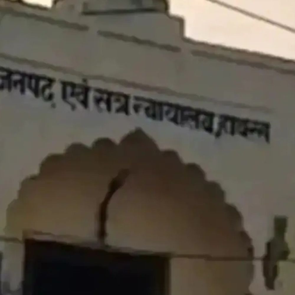 हाथरस में पांच दोषियों को उम्रकैद की सजा:पेट्रोल पंप पर सेल्समैन की हुई थी हत्या, कोर्ट ने जुर्माना भी लगाया