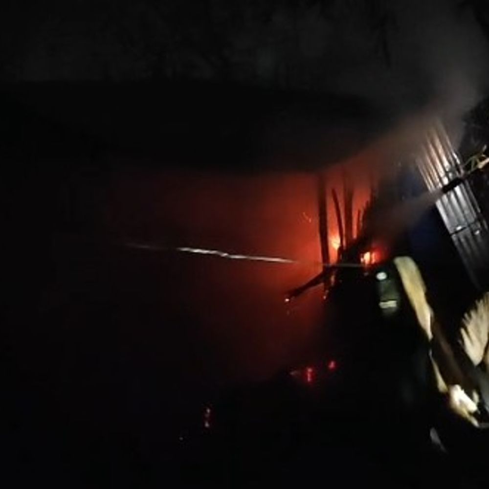 पूर्णिया में जमीनी विवाद में घर में लगाई आग:  पीड़ित ने एसपी से लगाई गुहार, कहा- पड़ोसियों ने जलाकर सब कुछ बर्बाद कर दिया – Purnia News