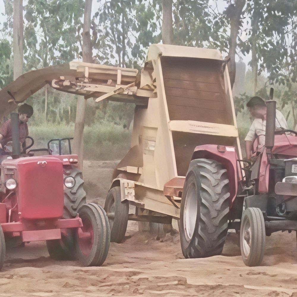 मुजफ्फरनगर में अवैध मिट्टी खनन का मामला:हाइड्रॉलिक से धरती खोदी, खेतों में गड्ढे बने, पर्यावरण को नुकसान