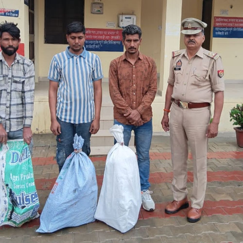 सहारनपुर में तीन शातिर चोर गिरफ्तार:चोरी की कई वारदातों का खुलासा, इंजन-पार्ट्स और पिकअप बरामद