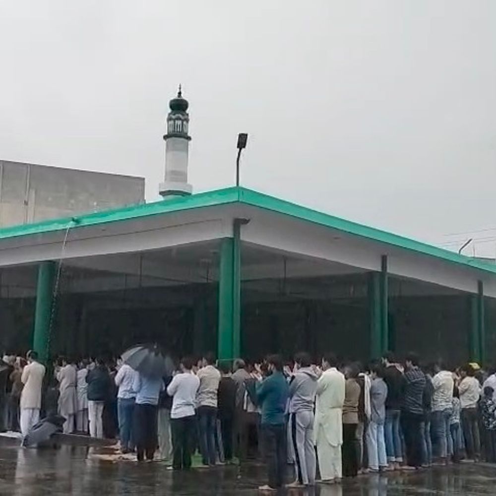 9 जोन और 21 सेक्टर में बंटा मुजफ्फरनगर:एसएसपी ने फ्लैग मार्च किया, ईदगाह में देखी सुरक्षा व्यवस्था, धर्मगुरुओं से बात की