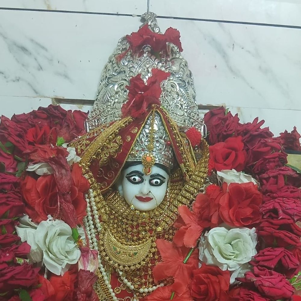 रामानुजगंज मां महामाया मंदिर में उमड़ी श्रद्धालुओं की भीड़:  चैत्र नवरात्र के पहले दिन हजारों भक्त दर्शन करने पहुंचे, झारखंड से भी श्रद्धालु आ रहे – Balrampur (Ramanujganj) News