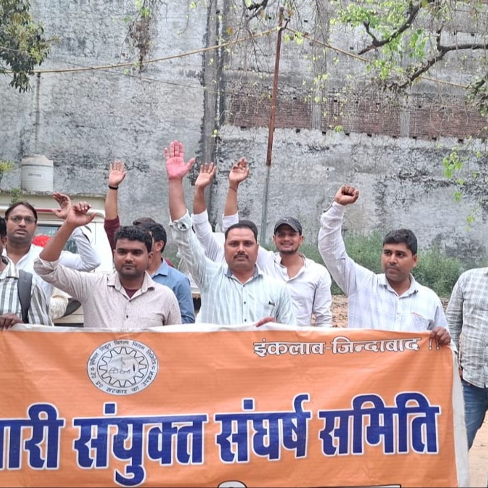 त्योहारों से पहले लेसा में 56 संविदा कर्मियों की छंटनी:वर्टिकल व्यवस्था” के नाम पर हटाए गए, मानदेय भी नहीं बढ़ाएगा पावर कारपोरेशन