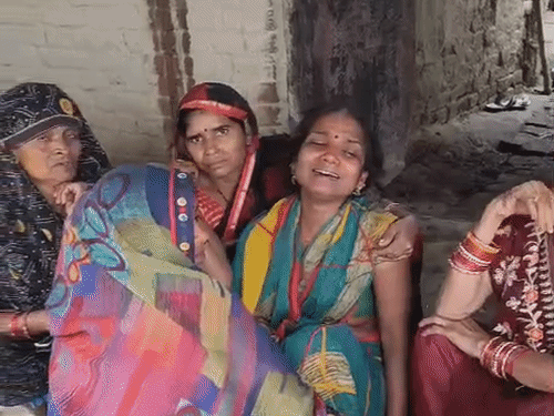 लखनऊ में परिवार के 3 लोगों ने जहर खाया:मां-बेटे की मौत, पिता की हालत गंभीर; मुंह से झाग निकल रहा था