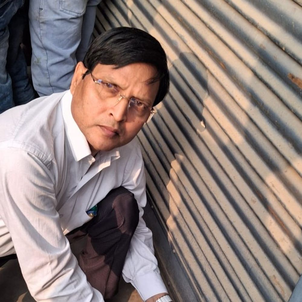 आजमगढ़ के सरायमीर का अवैध जच्चा बच्चा केंद्र सील:लगातार मिल रही थी शिकायतें, जांच के लिए गठित की गई थी टीम