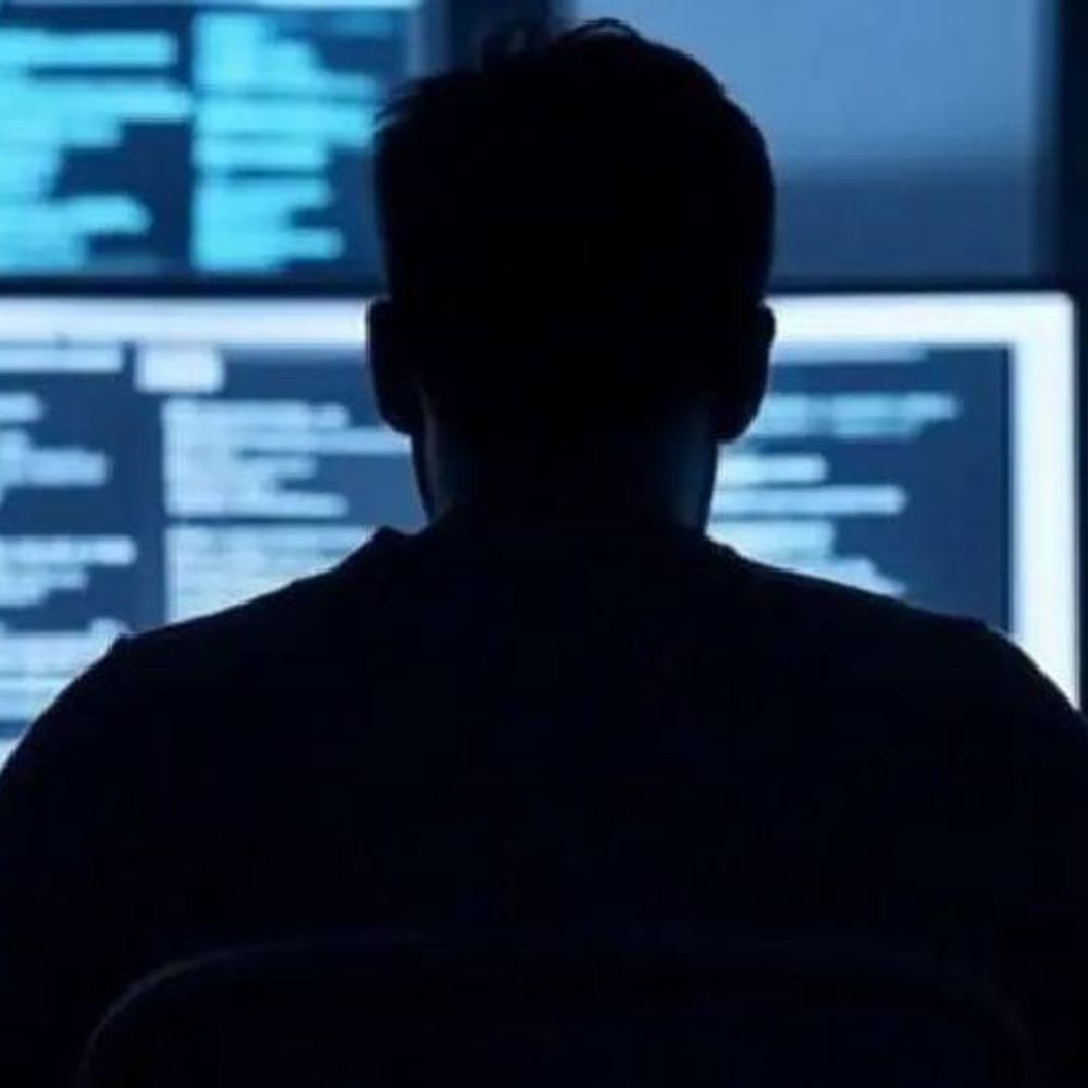 नोएडा में ऑनलाइन गेमिंग में गवाएं 20 लाख:27 महीने से खेल रहा गेम, पहले मिला फायदा; फिर लालच में आकर लगाए पैसे