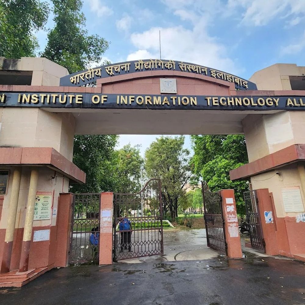 IIIT वैज्ञानिकों को मिला डिजिटल पेमेंट उपकरण का पेटेंट:स्मार्ट डिवाइस से ई-वॉलेट खर्च पर रख सकेंगे नजर