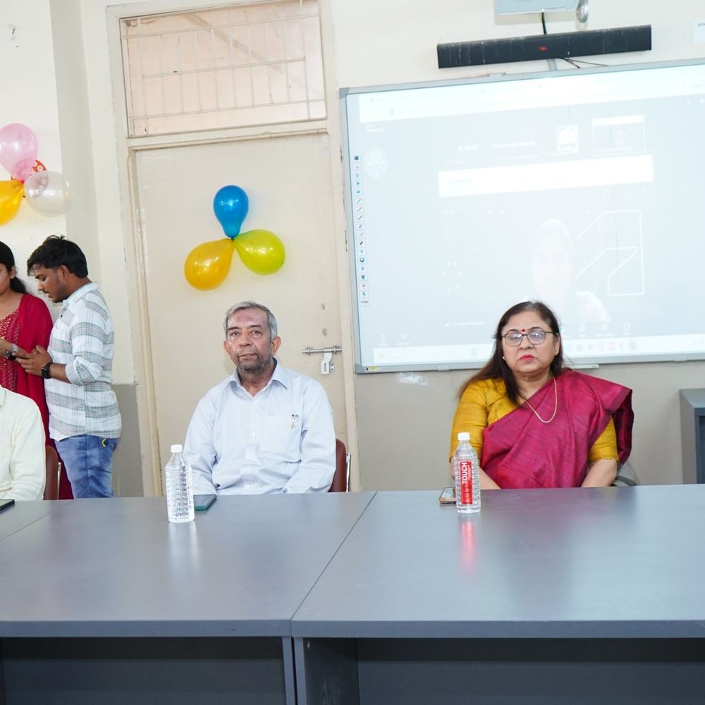 AI और इंजीनियरिंग पर 6 दिनों का खास प्रोग्राम शुरू:31 से ज्यादा यूनिवर्सिटी के एक्सपर्ट्स ने लिया हिस्सा, DDU में 25 मार्च तक होगा आयोजन