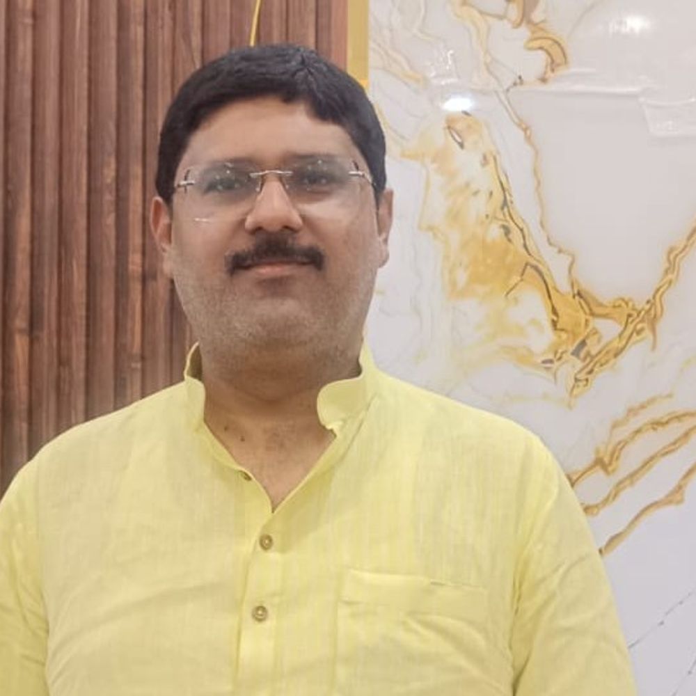 दशकों से लंबित काम 4 साल में पूरे किए:नौतनवा विधायक ऋषि त्रिपाठी बोले- 450 करोड़ का इंटीग्रेटेड चेक पोस्ट बनवाया, जनता फिर मौका देगी