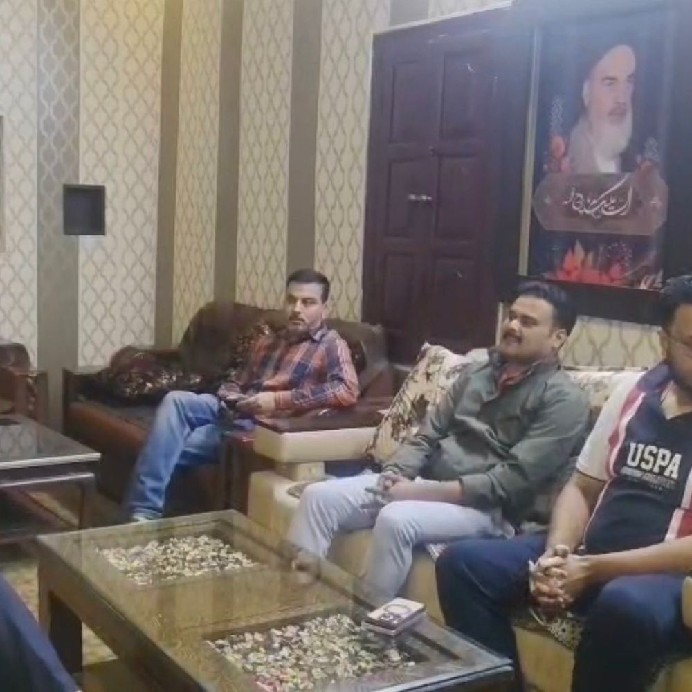 बाराबंकी के किंतूर गांव में इस बार ईद नहीं मनेगी:ईरान के सुप्रीम लीडर खुमैनी के वंशज शोक में नहीं मनाएंगे त्योहार