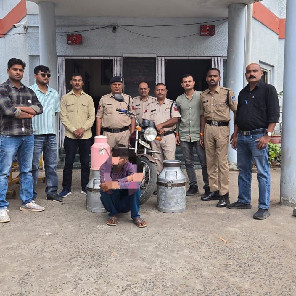 बाइक चोरी कर घूम रहा था आरोपी, पुलिस ने पकड़ा:  दूध के केन समेत बाइक बरामद, आरोपी पर पहले से 38 से अधिक अपराध दर्ज – Bhopal News