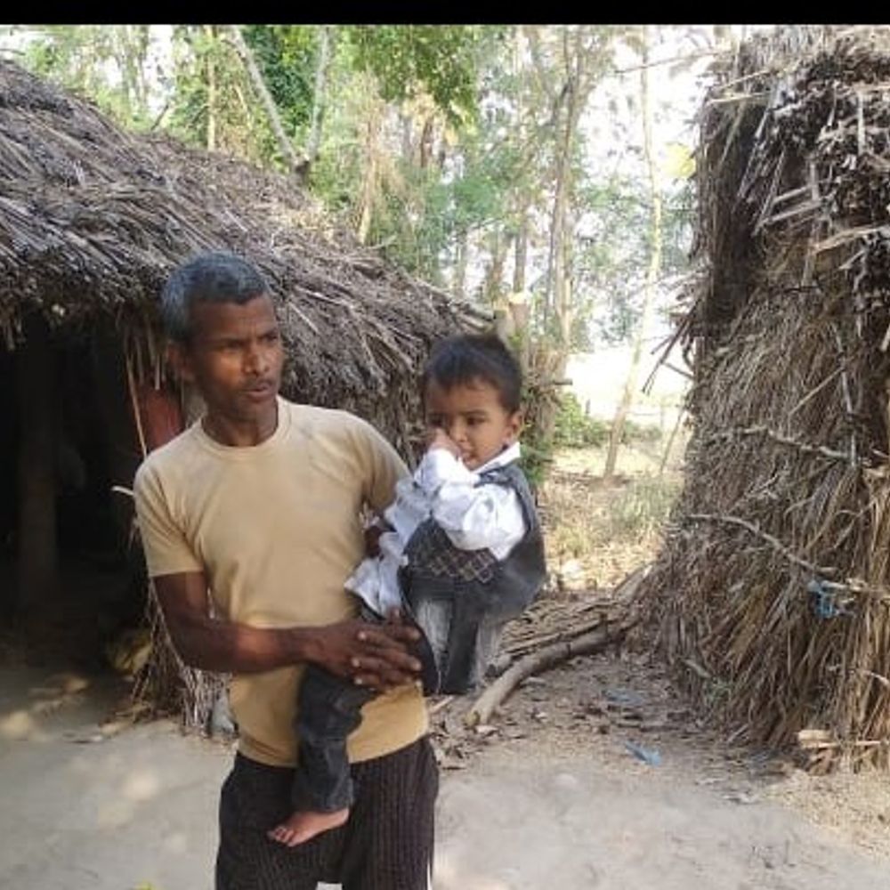 बस्ती में बेटे की मौत के बाद पिता लापता:कफन लेने की बात कहकर एम्बुलेंस से उतरे थे, पुलिस ने गुमशुदगी दर्ज कर जांच शुरू की